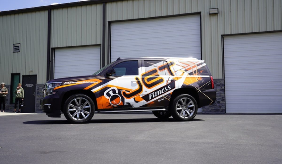Custom car wraps for vehicles – vinyl wrap designs for branding, paint protection.